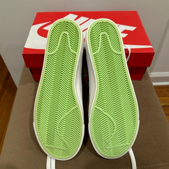 NIB NIKE BLAZER LOW '77 GS (6.5Y) - Picture 8 of 8